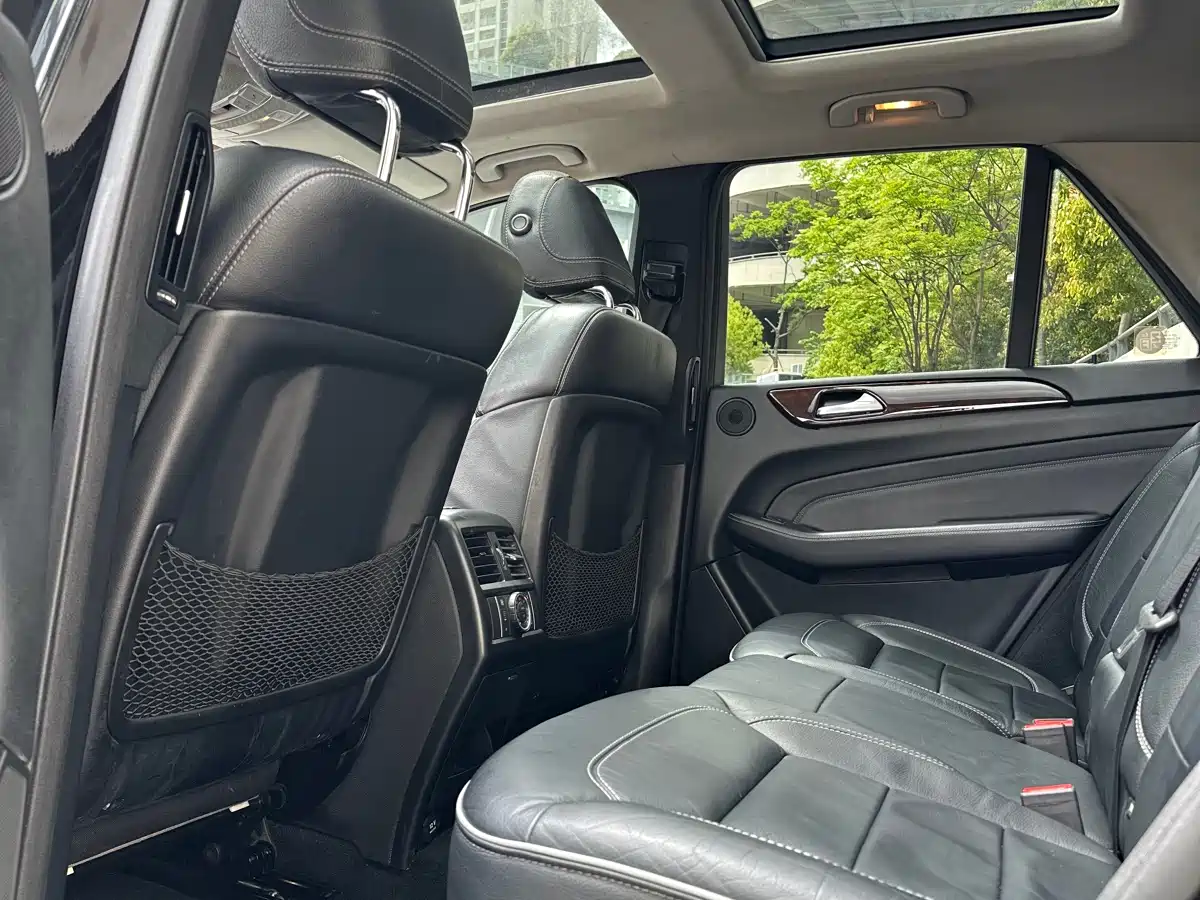 Mercedes-Benz M-Class 2012 Model ML 350 Luxury фото 6