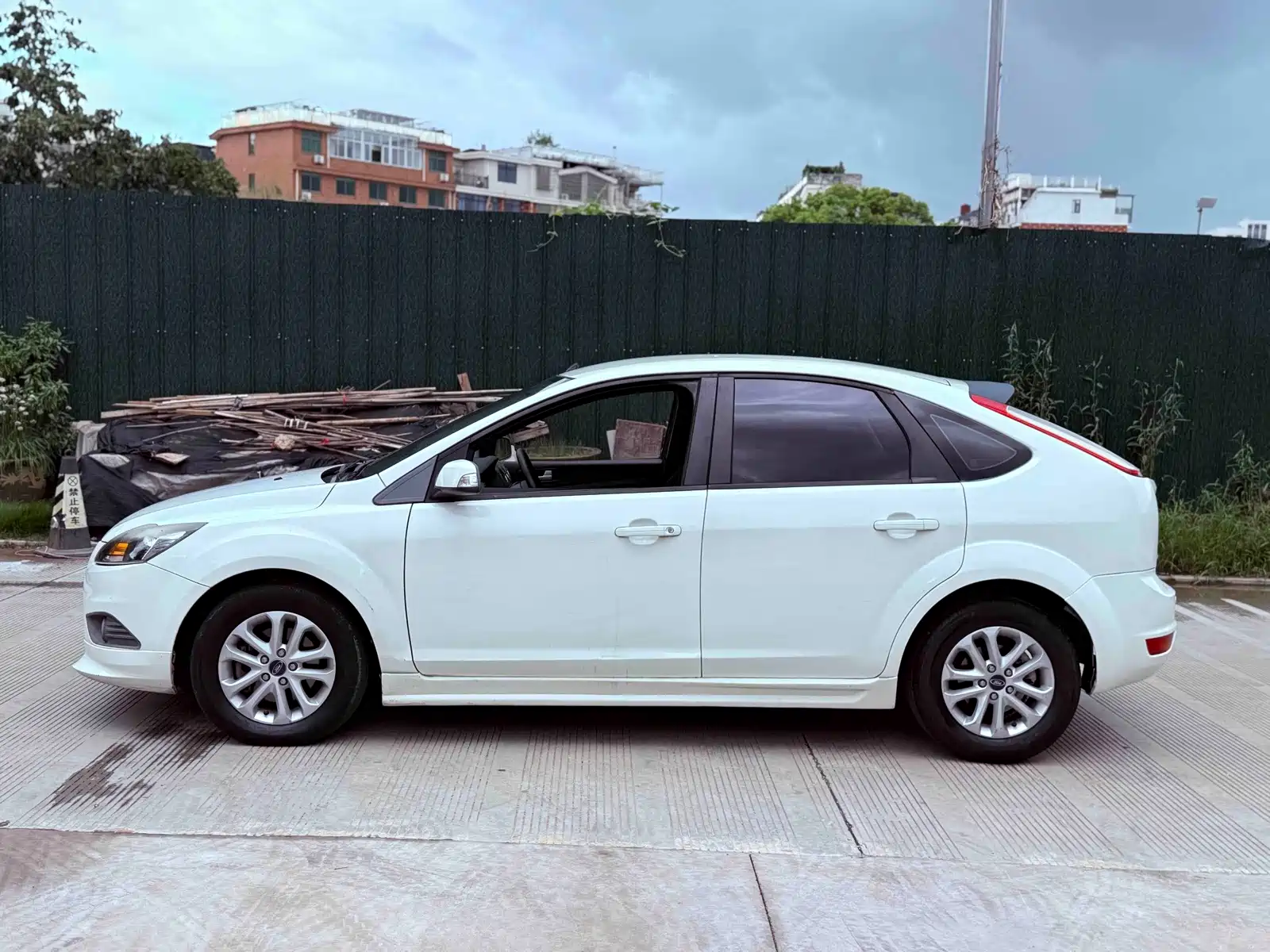 Фото 8 - Ford Focus