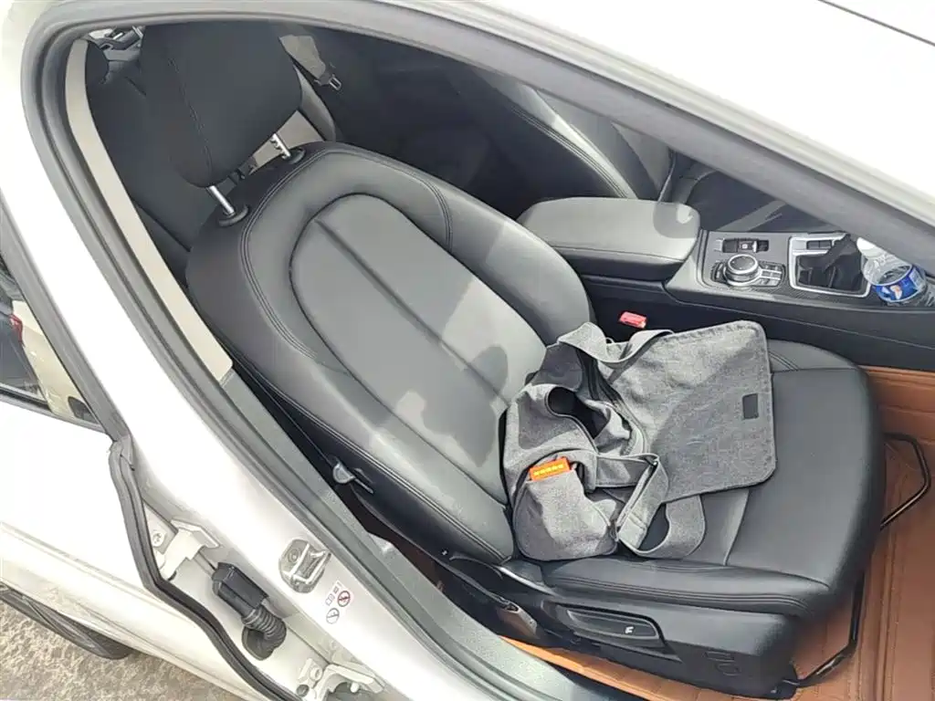 BMW 1 Series 2019 118i Fashion Edition фото 25