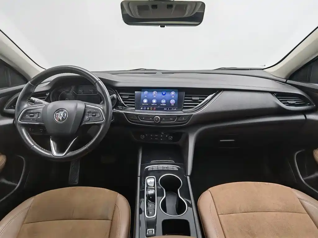 Photo 5 - Buick Regal