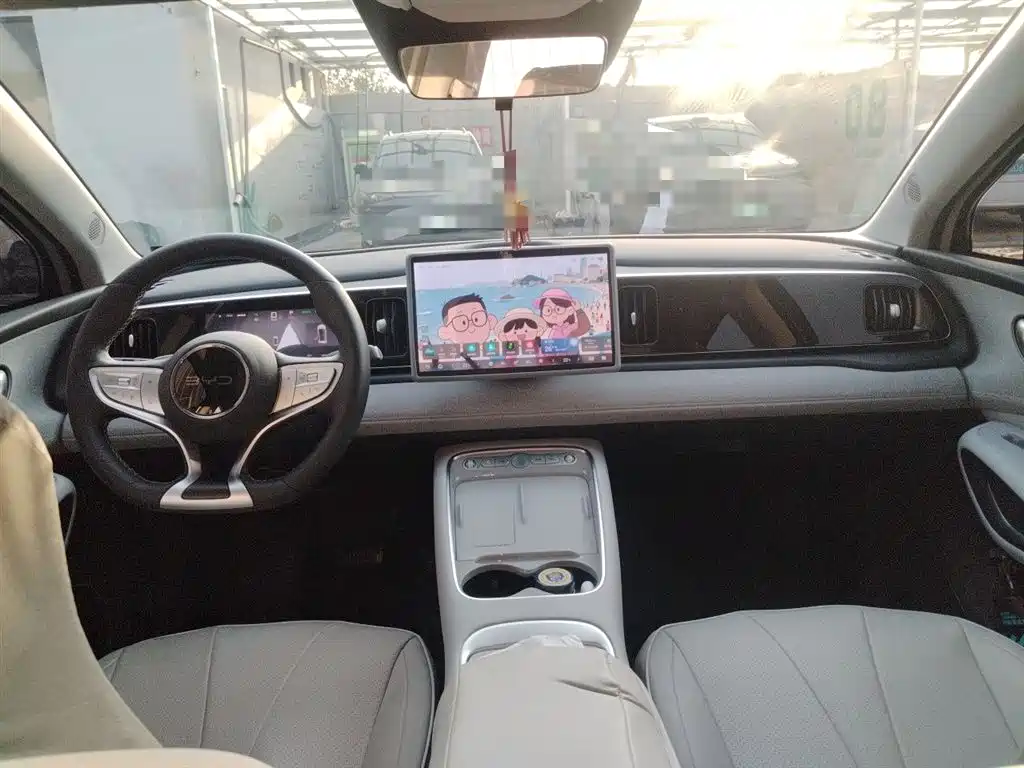BYD Hai Shi 05 EV 2025 520KM Smart Navigation Edition фото 13