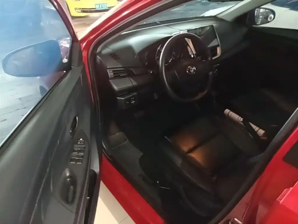 Toyota Vios FS 2017 1.5L CVT Fengchi Edition фото 16