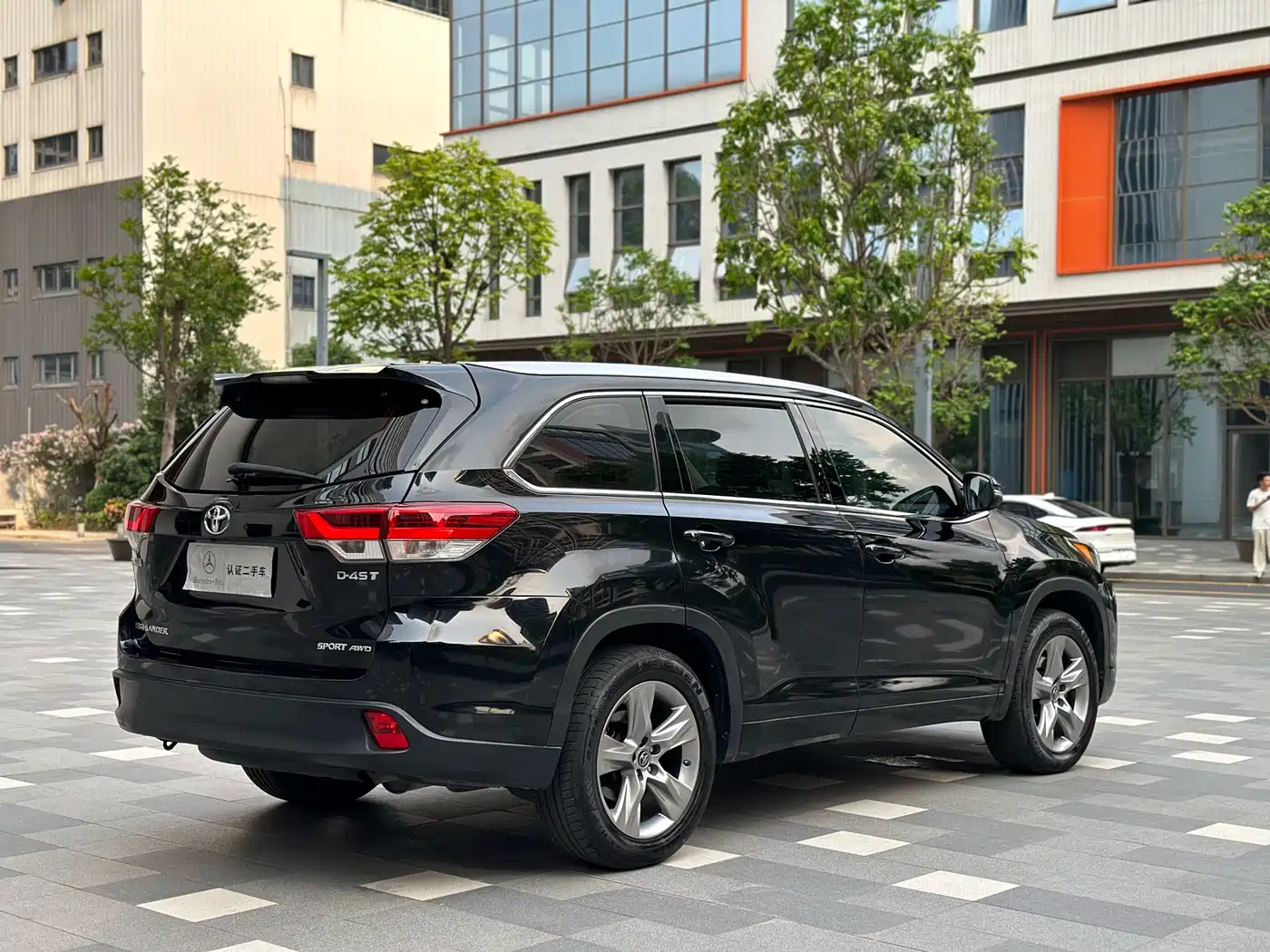 Toyota Highlander 2018 2.0T 4WD Luxury 7-seater China VI фото 18