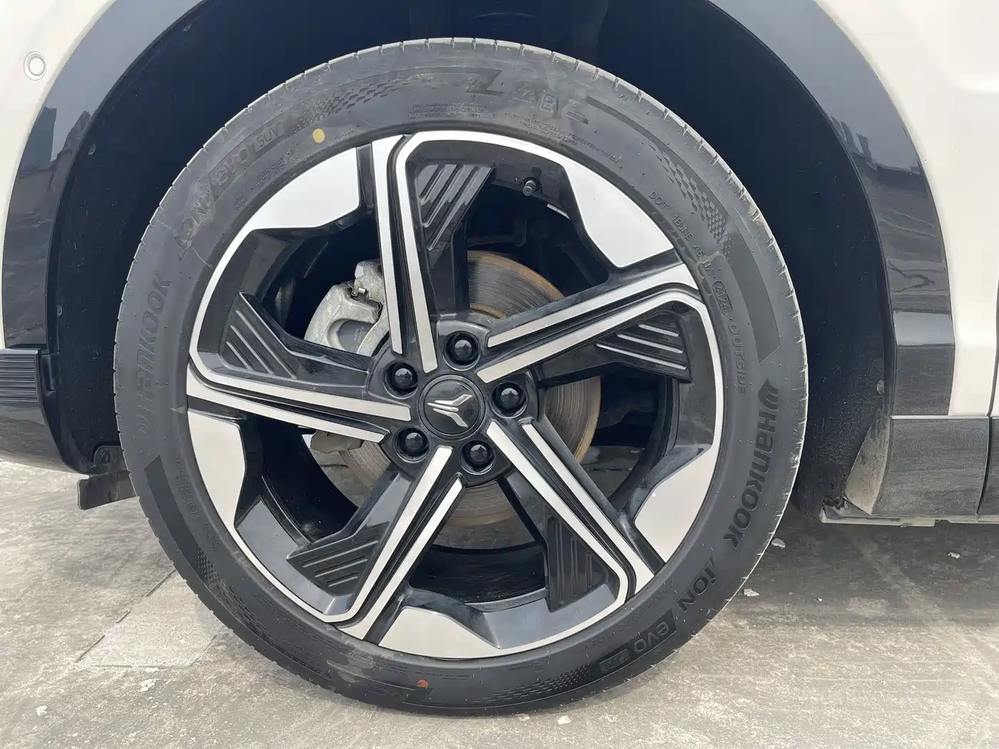 Voyah Auto Voyah Zhiyin 2024 Long Range Super Charging Edition фото 5