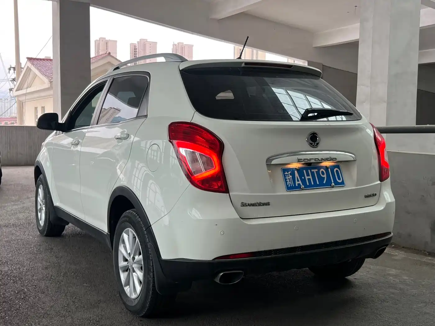 SsangYong Korando 2015 2014 2.0L Gasoline 2WD Automatic Elite Navigation
