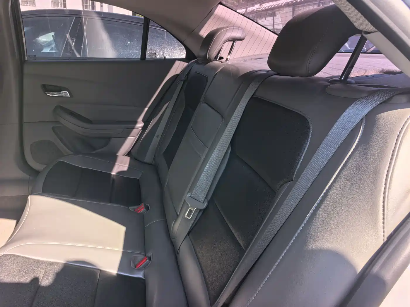 Chevrolet Malibu 2013 2.0L Automatic Luxury Edition фото 12