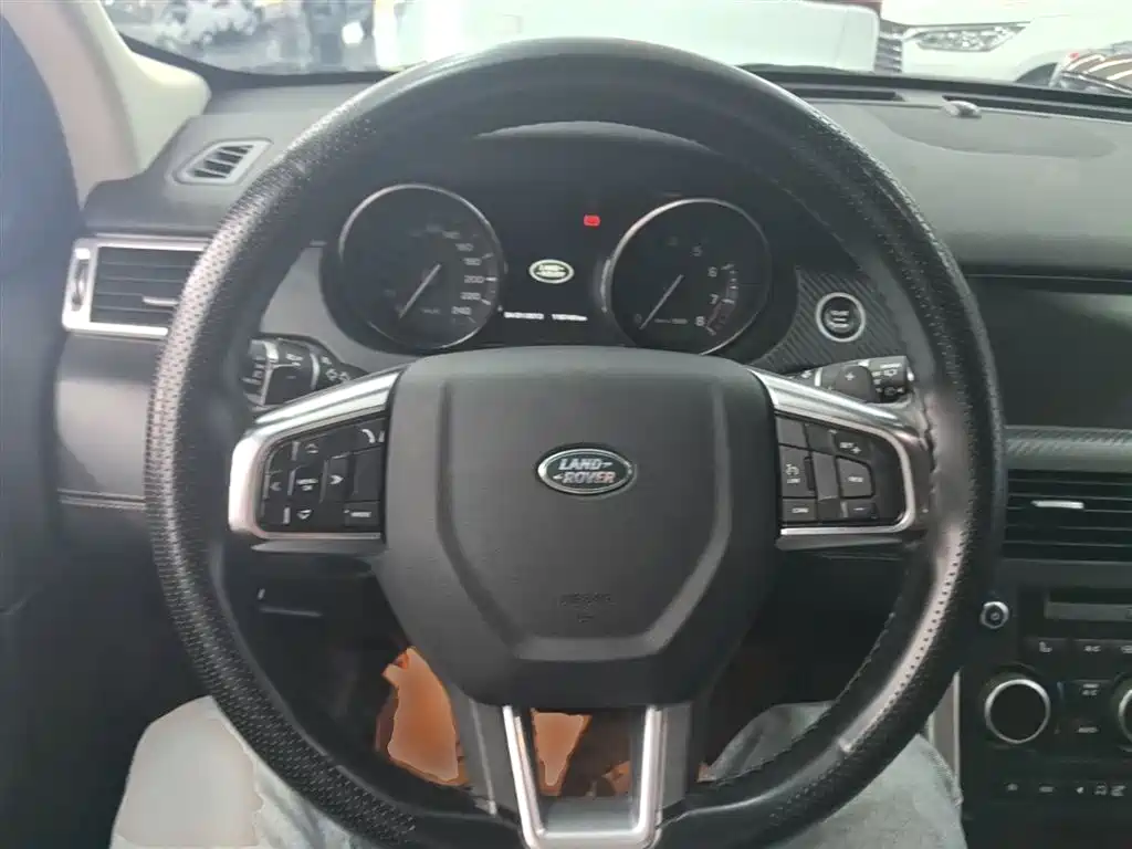 Land Rover Discovery Sport (Import) 2015 2.0T HSE Luxury фото 11