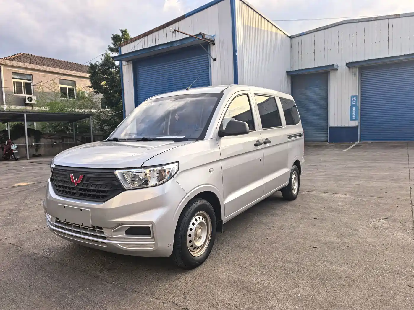 Wuling Motors Wuling Hongguang V 2022 1.5L Dynamic Luxury Edition Hydraulic Power Steering LAR
