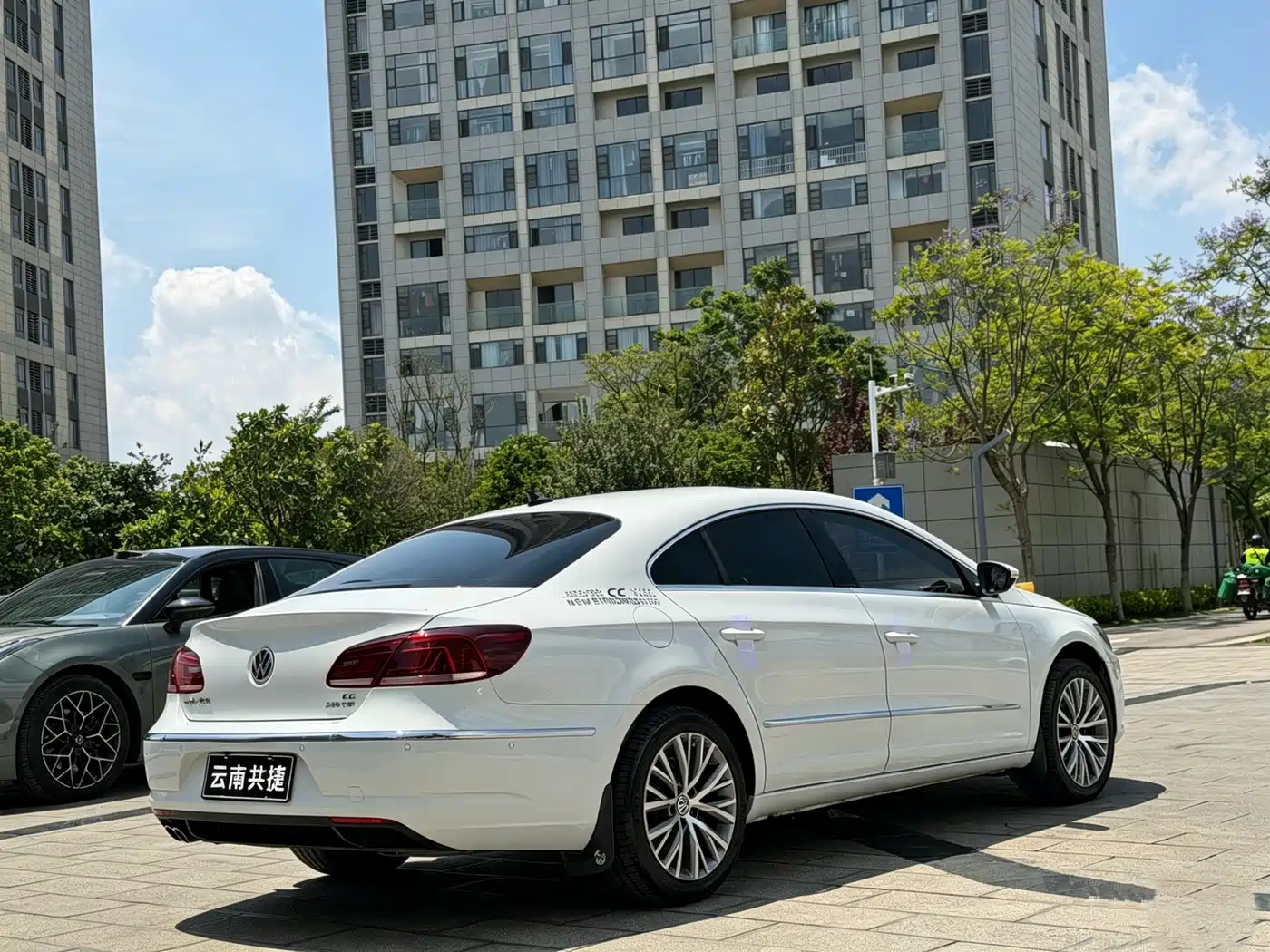 Volkswagen FAW-Volkswagen CC 2018 2.0TSI Luxury фото 7
