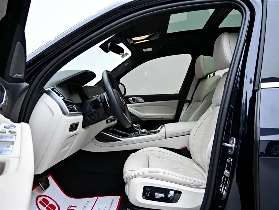 BMW X7 2022 xDrive40i Exclusive M Sport Package фото 11