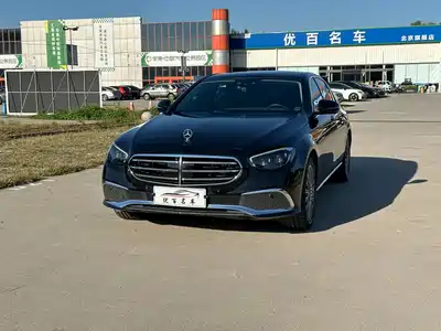 Mercedes-Benz E