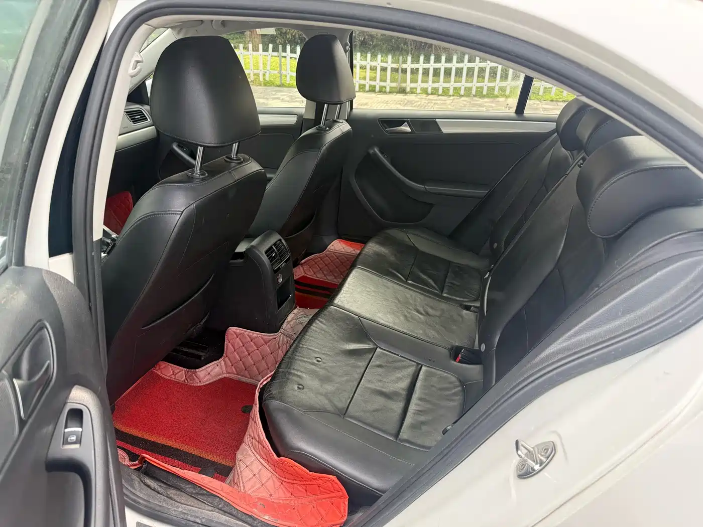 Volkswagen Sagitar 2014 Facelift 1.4TSI Automatic Luxury фото 8