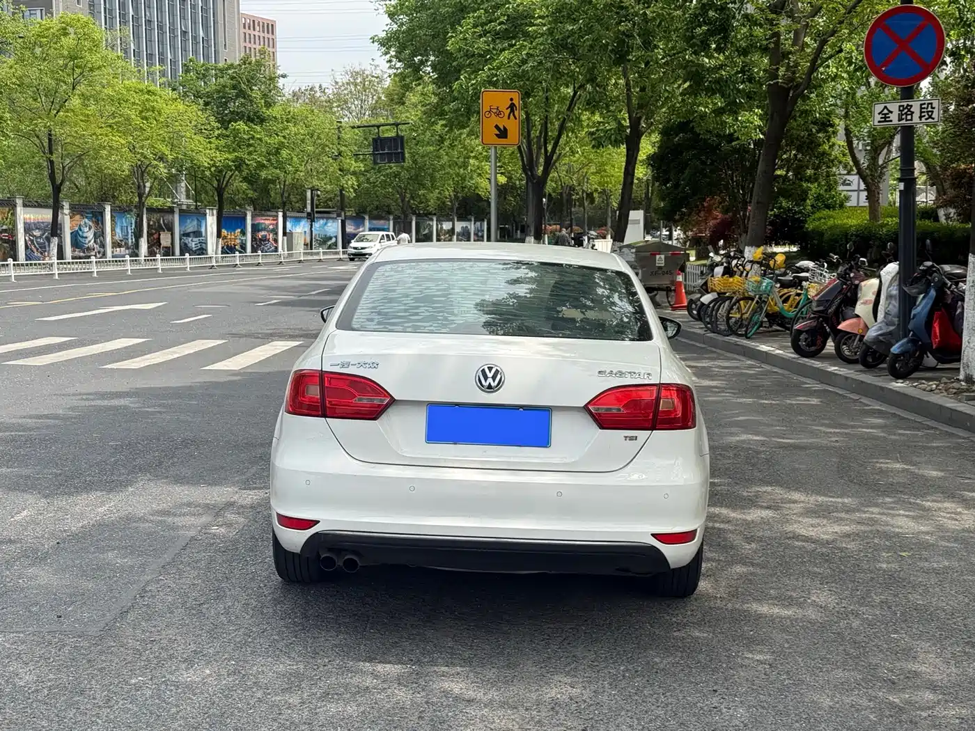 Volkswagen Sagitar 2014 Facelift 1.4TSI Automatic Luxury фото 12