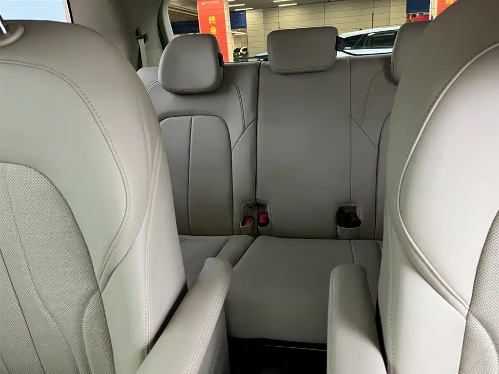 Buick GL8 New Energy 2025 Land Honor Premium Edition 7-Seater фото 10
