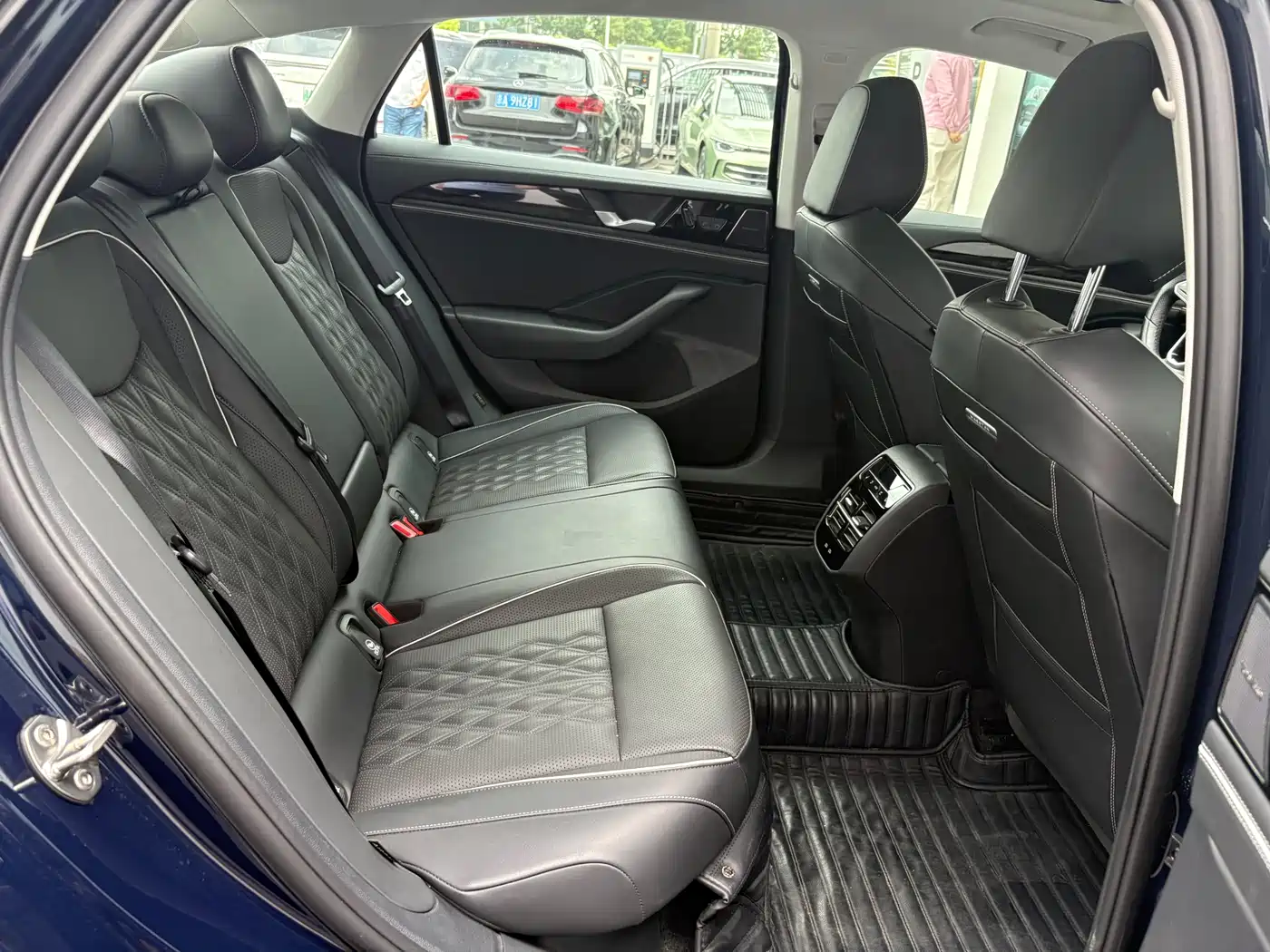 Volkswagen Magotan 2024 380TSI DSG Ultimate Edition фото 6