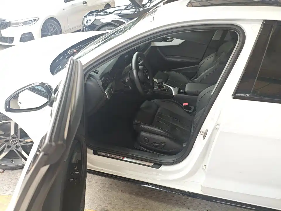 Audi A4L 2022 40 TFSI Luxury Dynamic фото 12