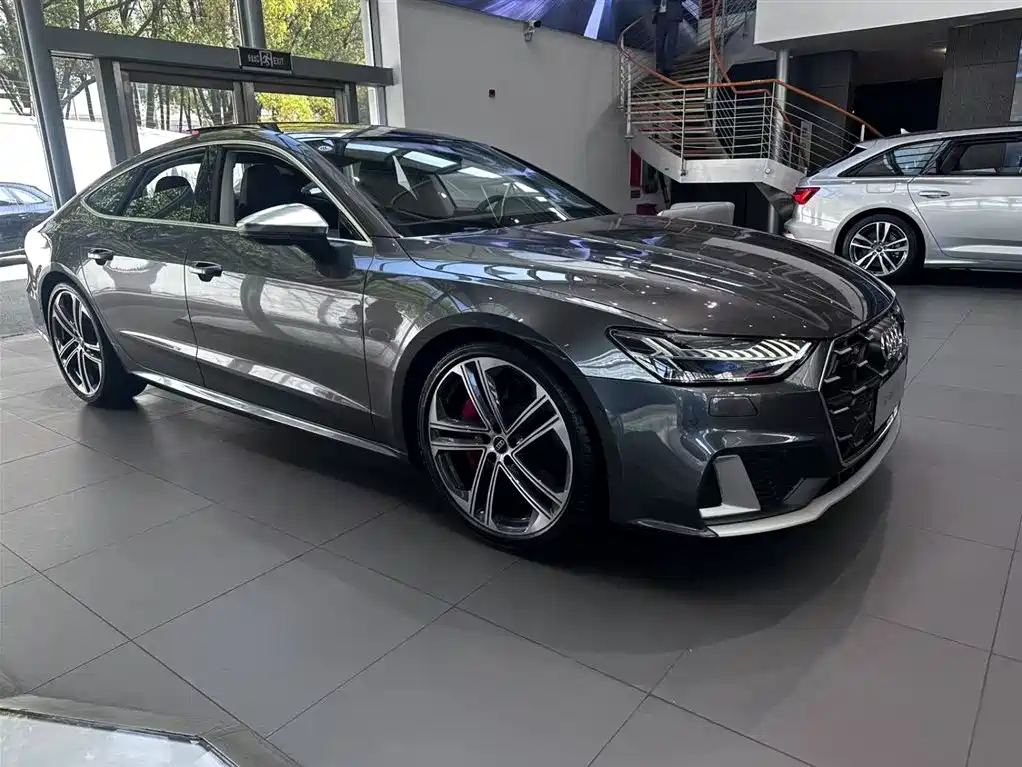 Audi S7 2024 2.9 TFSI quattro фото 2
