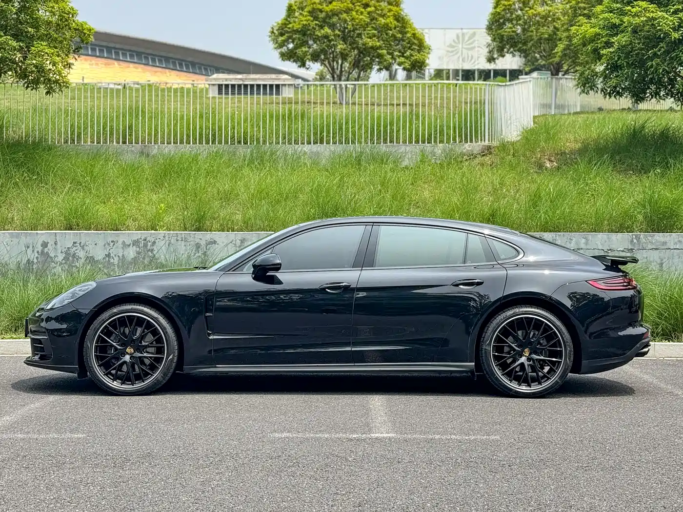 Porsche Panamera 2017 Panamera 4 Executive Long Wheelbase 3.0T фото 6