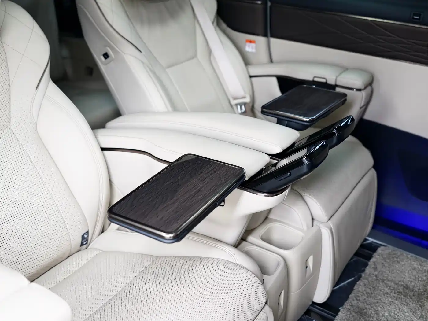 Toyota Alphard 2024 Hybrid 2.5L Ultimate Enjoyment Edition фото 14
