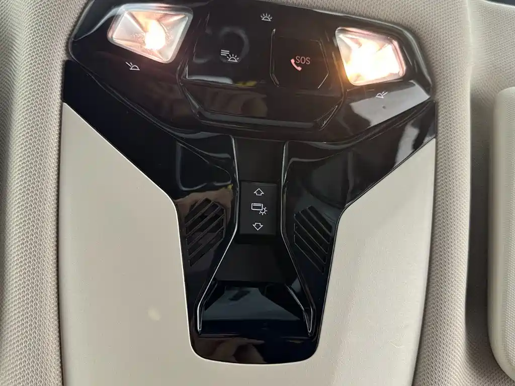 BMW X1 2023 sDrive20Li X Design Package фото 17