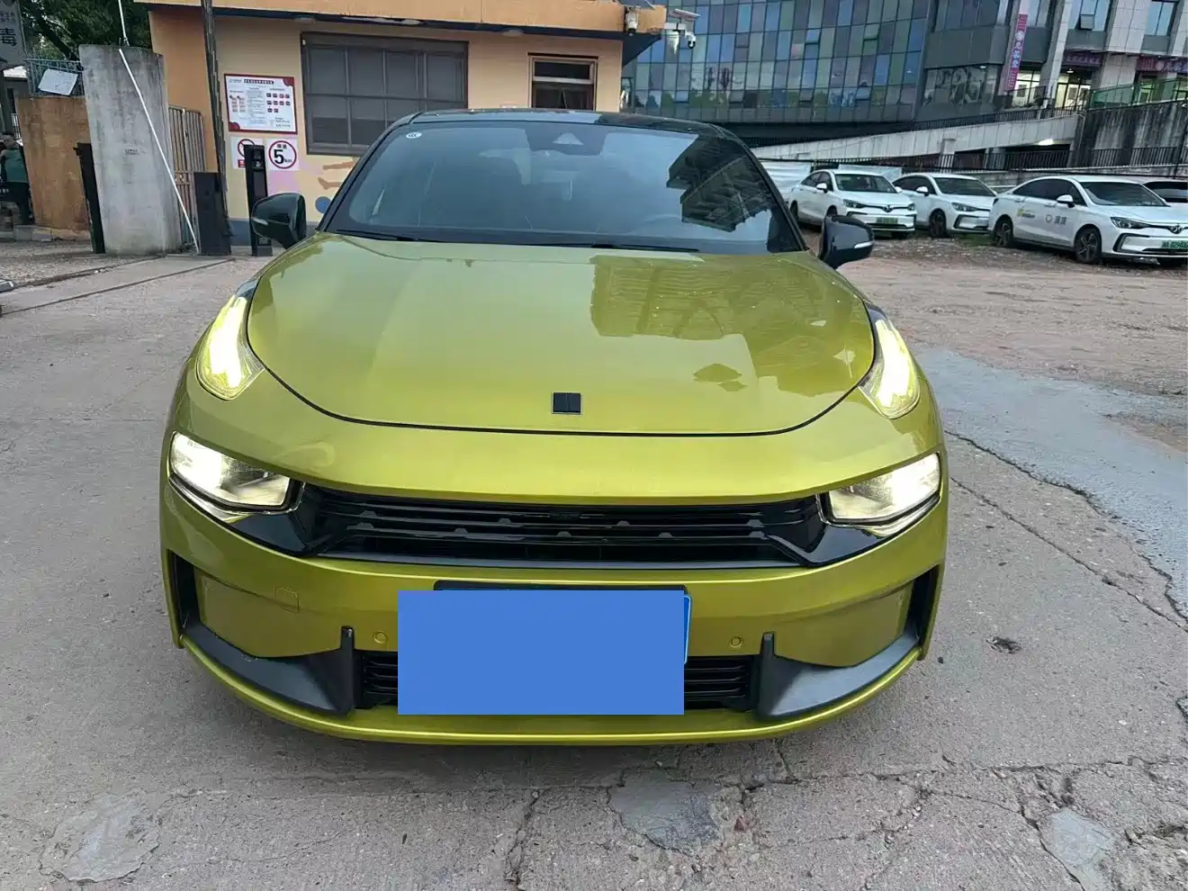 Lynk & Co 03 2020 03+ 2.0TD Auto Wind Master Edition фото 2