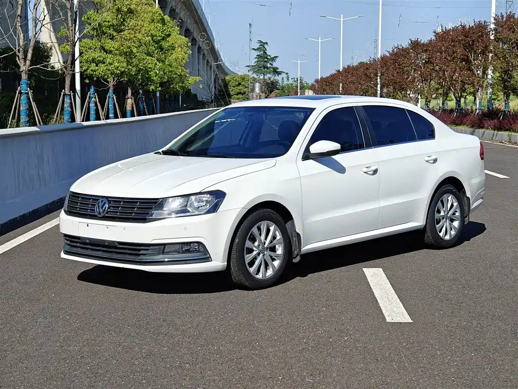 Volkswagen Lavida 2017 230TSI DSG Comfort Edition фото 2