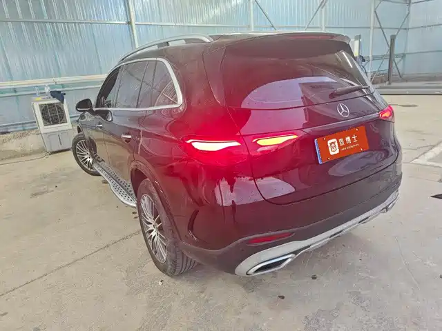 Mercedes-Benz GLC 2023 GLC 300 L 4MATIC Sport 5-Seater — фото 3