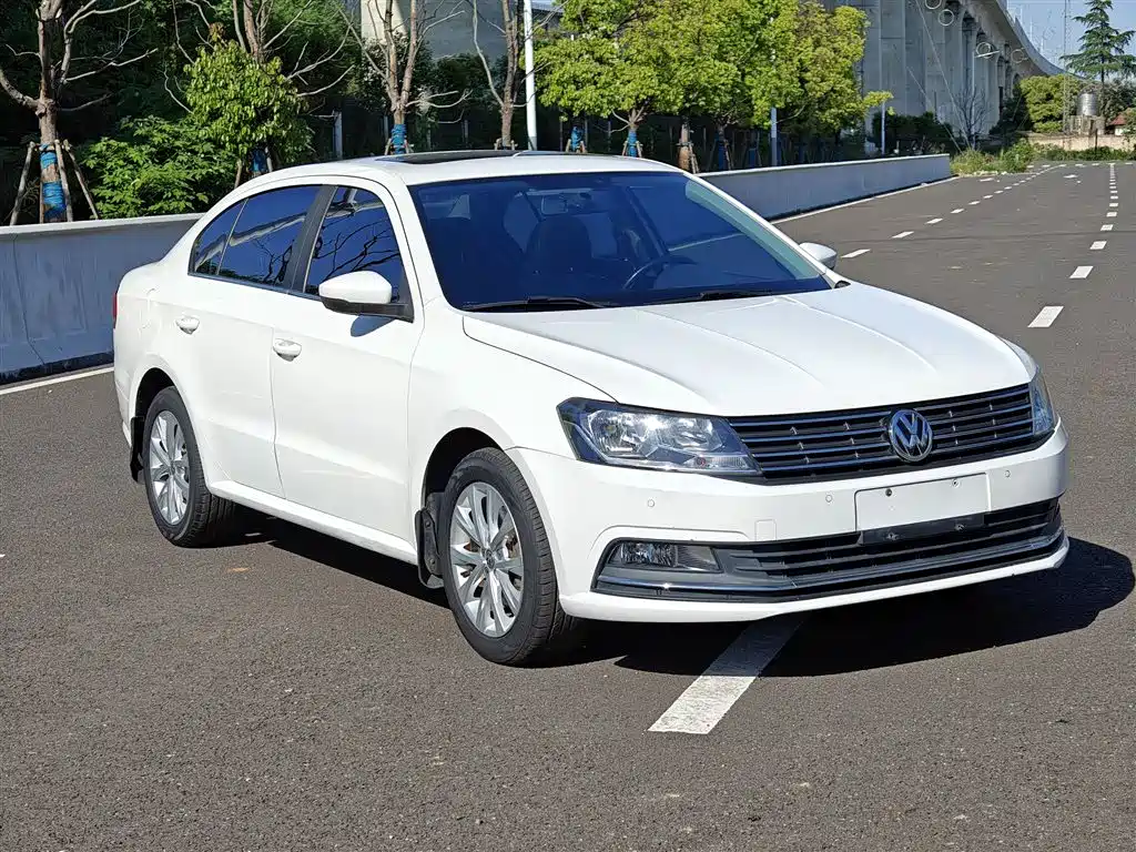 Volkswagen Lavida 2017 230TSI DSG Comfort Edition фото 20