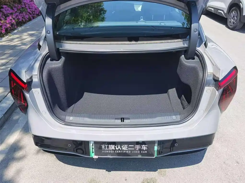 Hongqi EH7 2025 640 AWD Smart Selection Edition фото 14