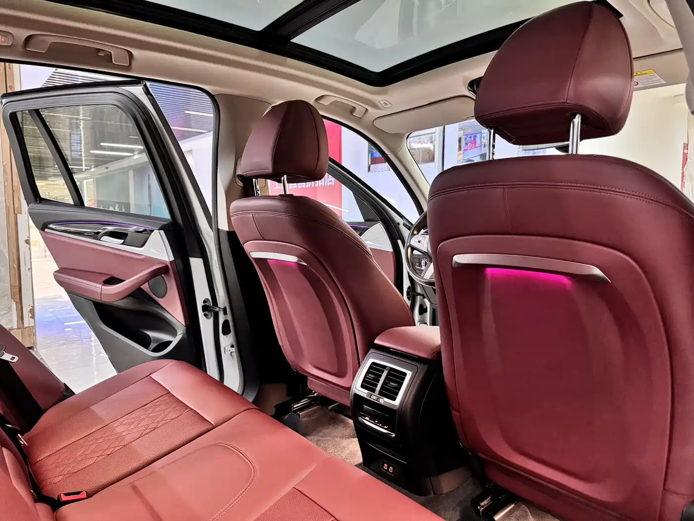 BMW iX3 2022 Facelift Leading Model фото 6