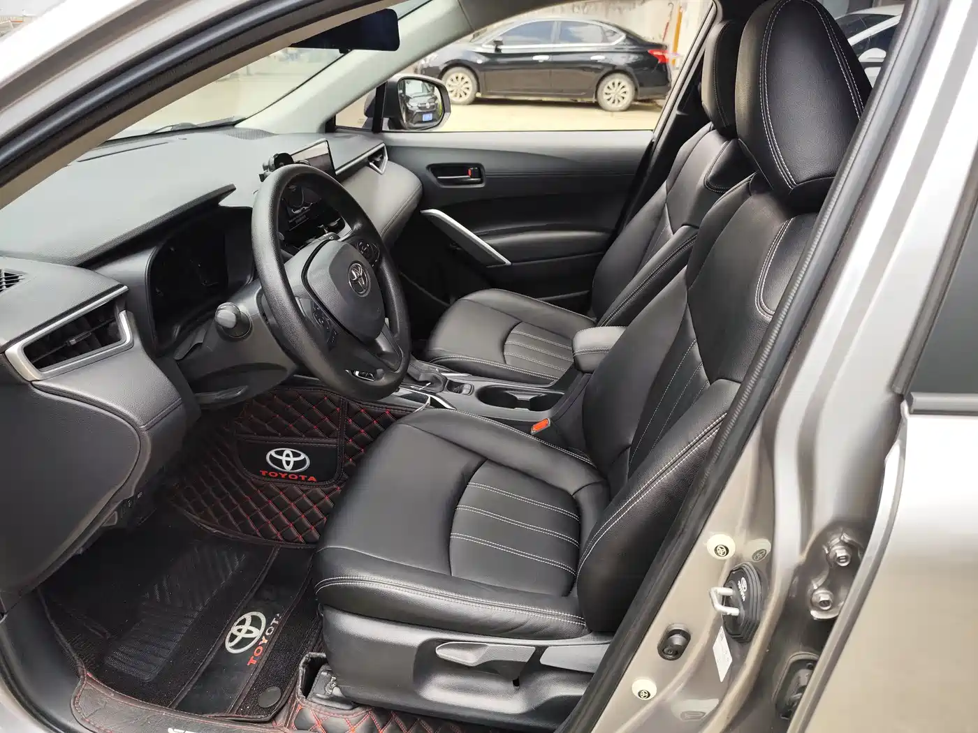 Toyota Corolla Cross 2023 2.0L Elite Edition фото 4