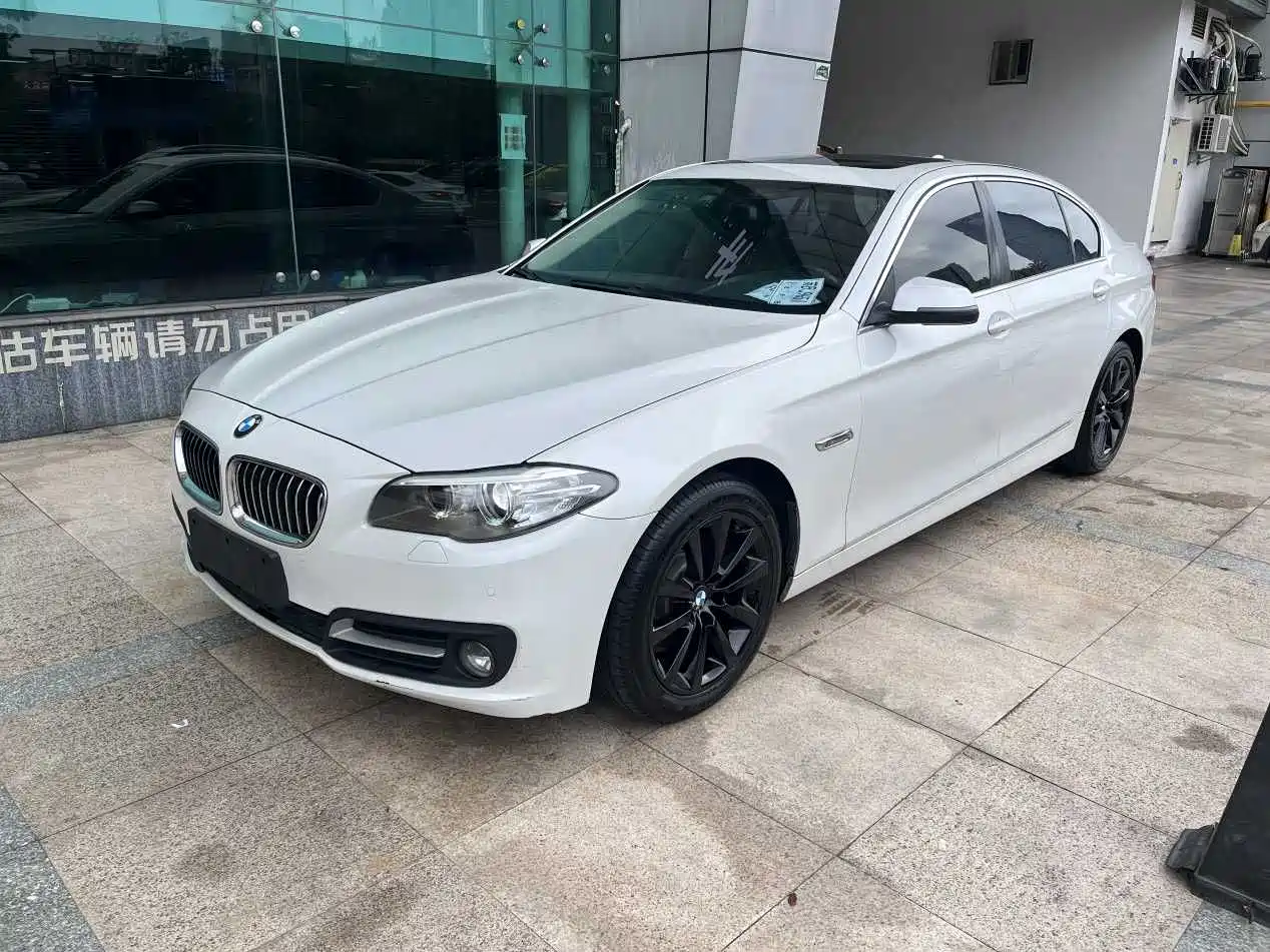BMW 5 Series 2014 528Li Leading Edition