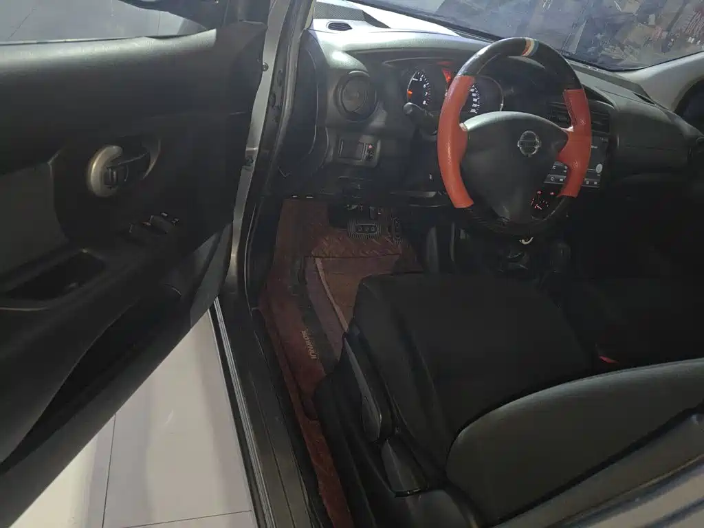 Nissan Livina 2018 2015 1.6XE CVT Comfort Edition