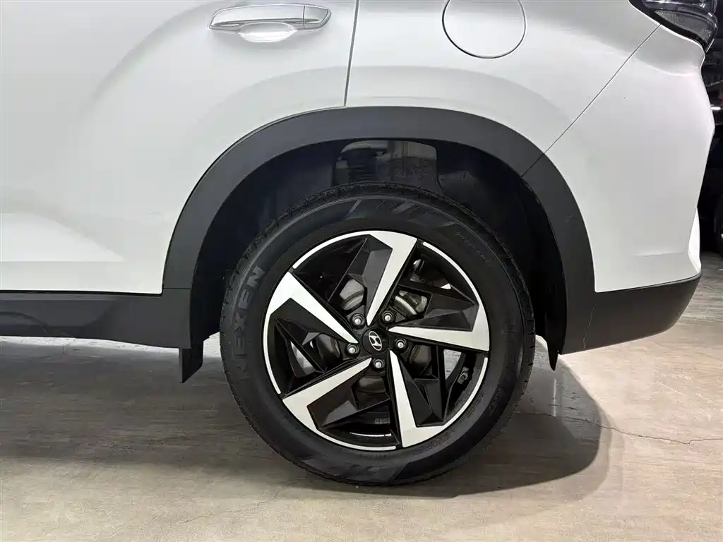 Hyundai Beijing Hyundai ix35 2021 2.0L Automatic 2WD GLS Leading Edition фото 17