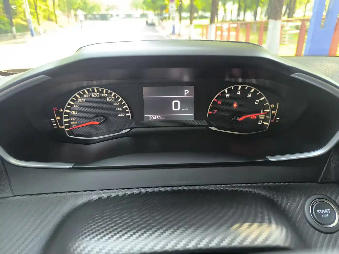 Peugeot 2008 2022 230THP THE ONE фото 17
