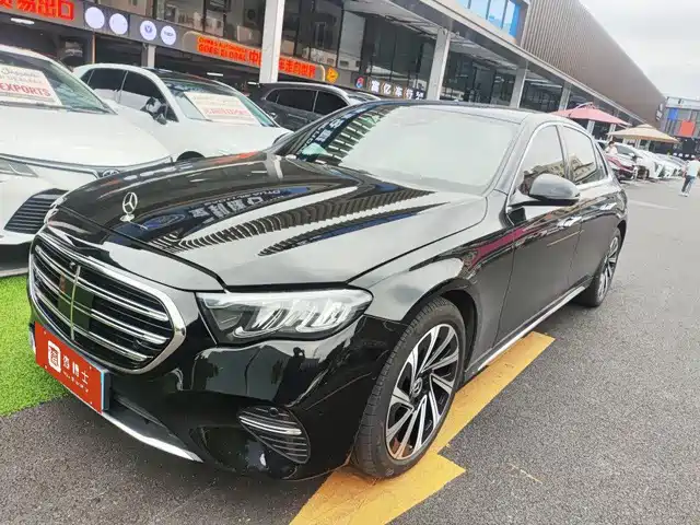 Mercedes-Benz E-Class 2024 Model E 300 L Luxury — фото 1