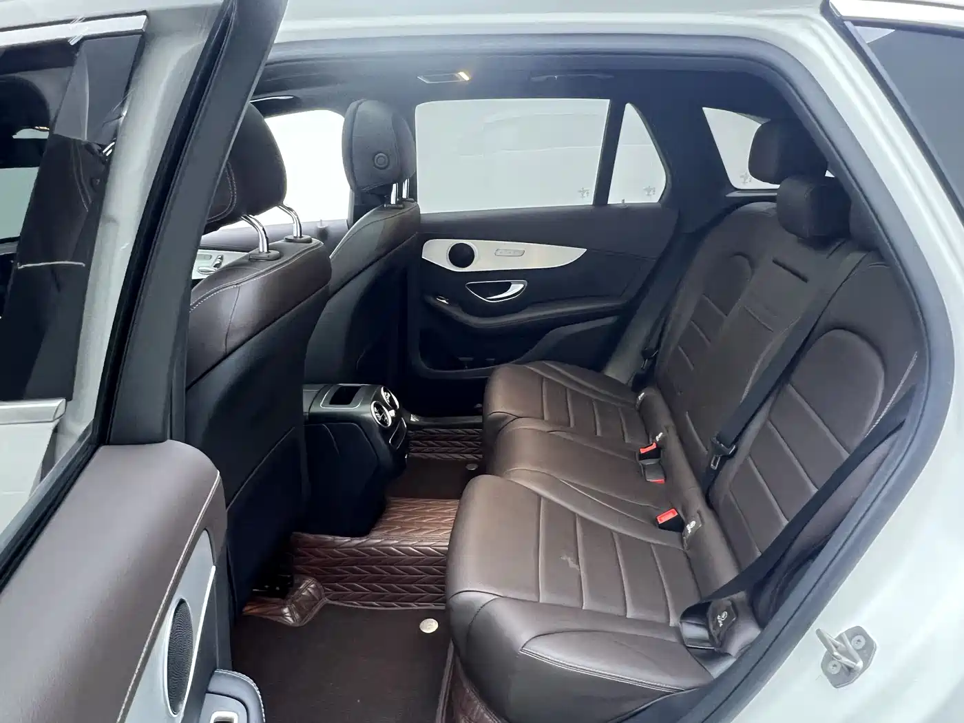 Mercedes-Benz GLC 2022 Facelift GLC 260 L 4MATIC Dynamic фото 10