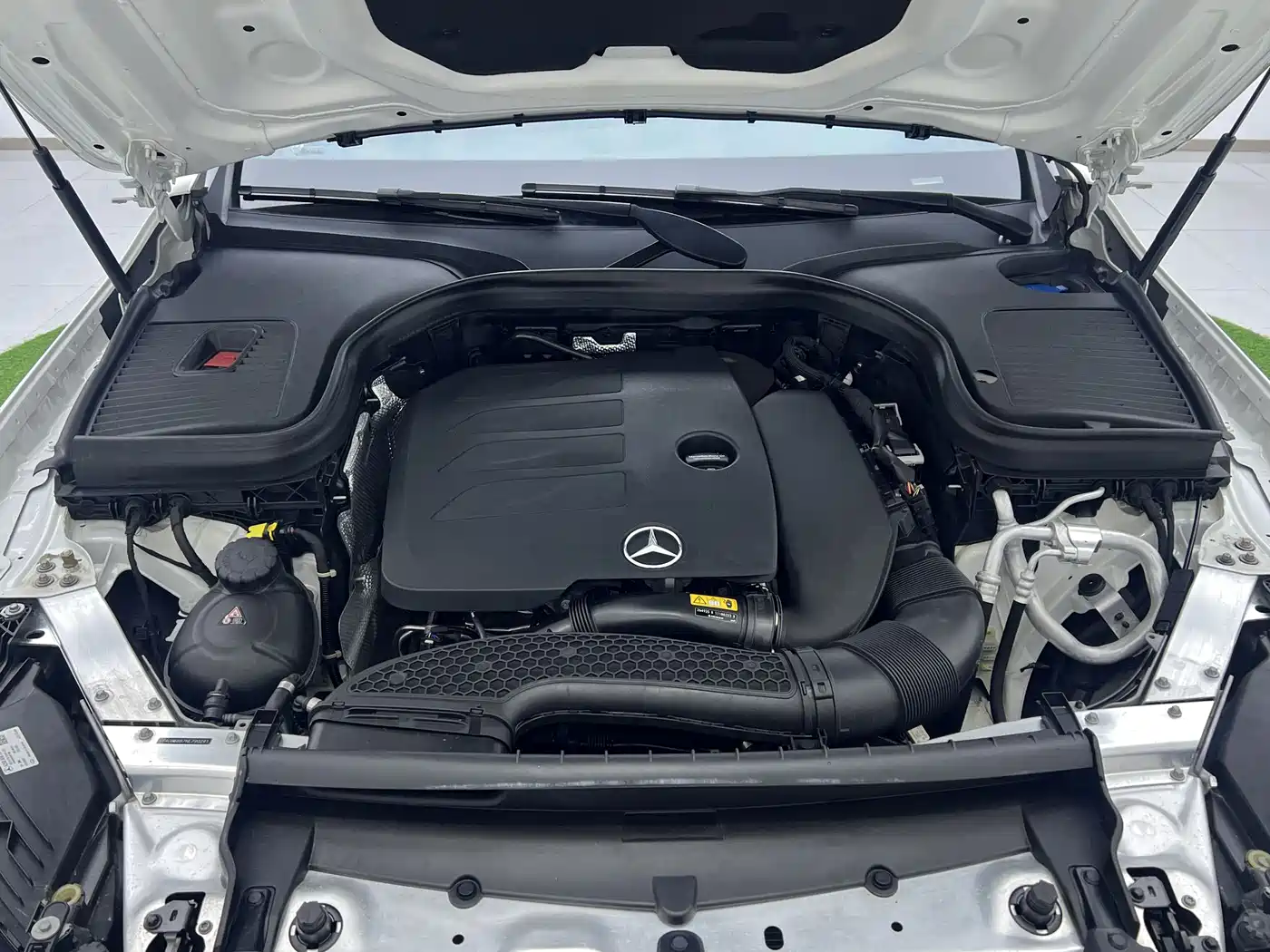 Mercedes-Benz GLC 2022 Facelift GLC 260 L 4MATIC Dynamic фото 26