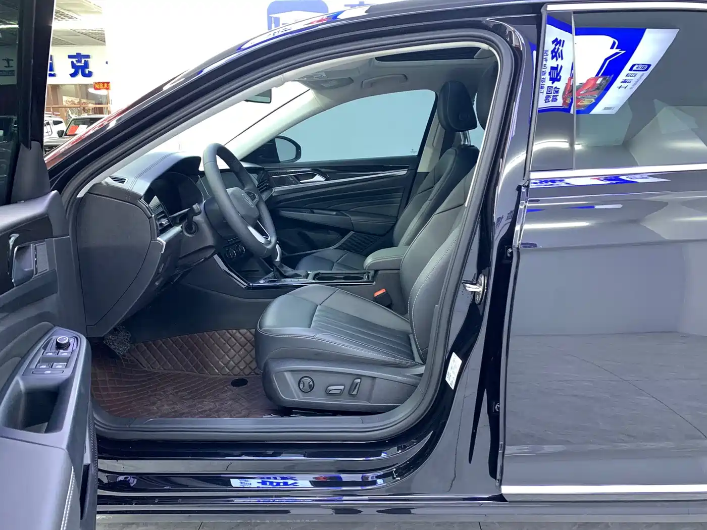 Volkswagen Passat 2023 Facelift 280TSI Elite Edition фото 10