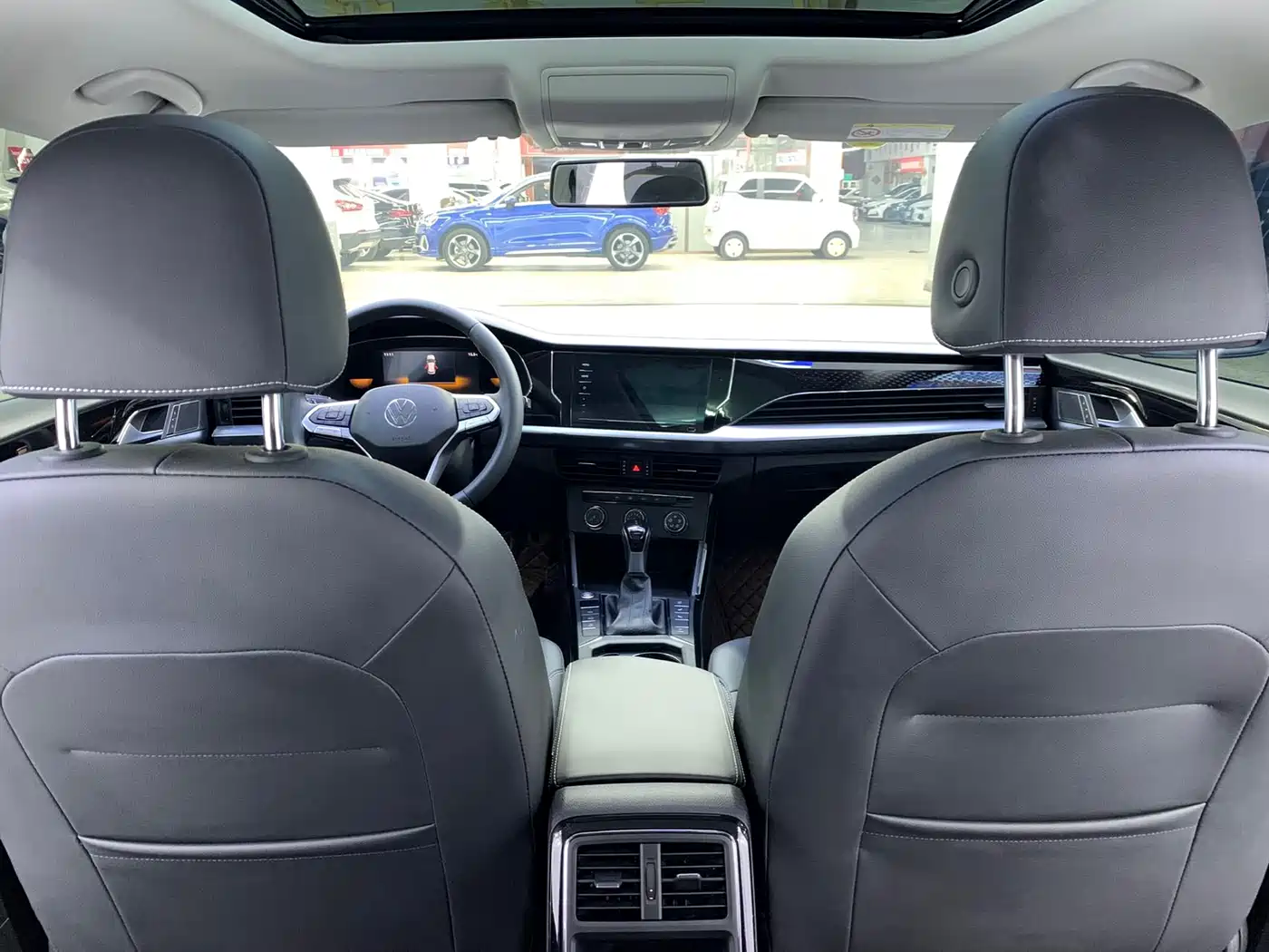 Volkswagen Passat 2023 Facelift 280TSI Elite Edition фото 13