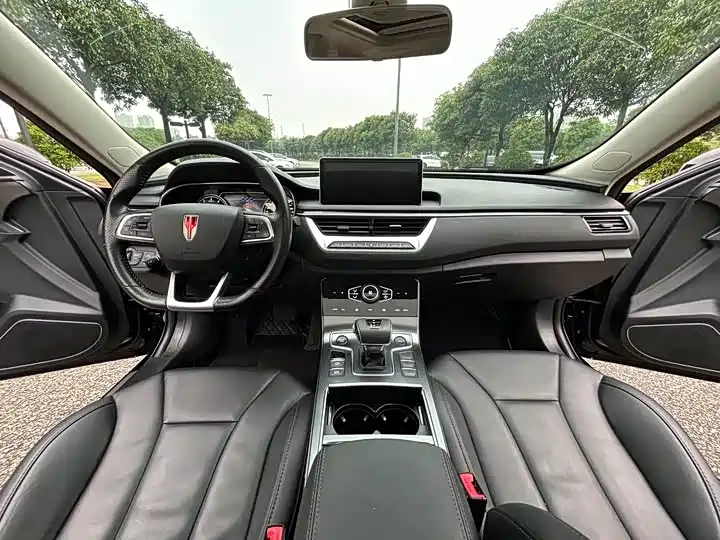 Hongqi H5 2022 Classic 1.5T DCT Flag Rhythm Edition фото 4