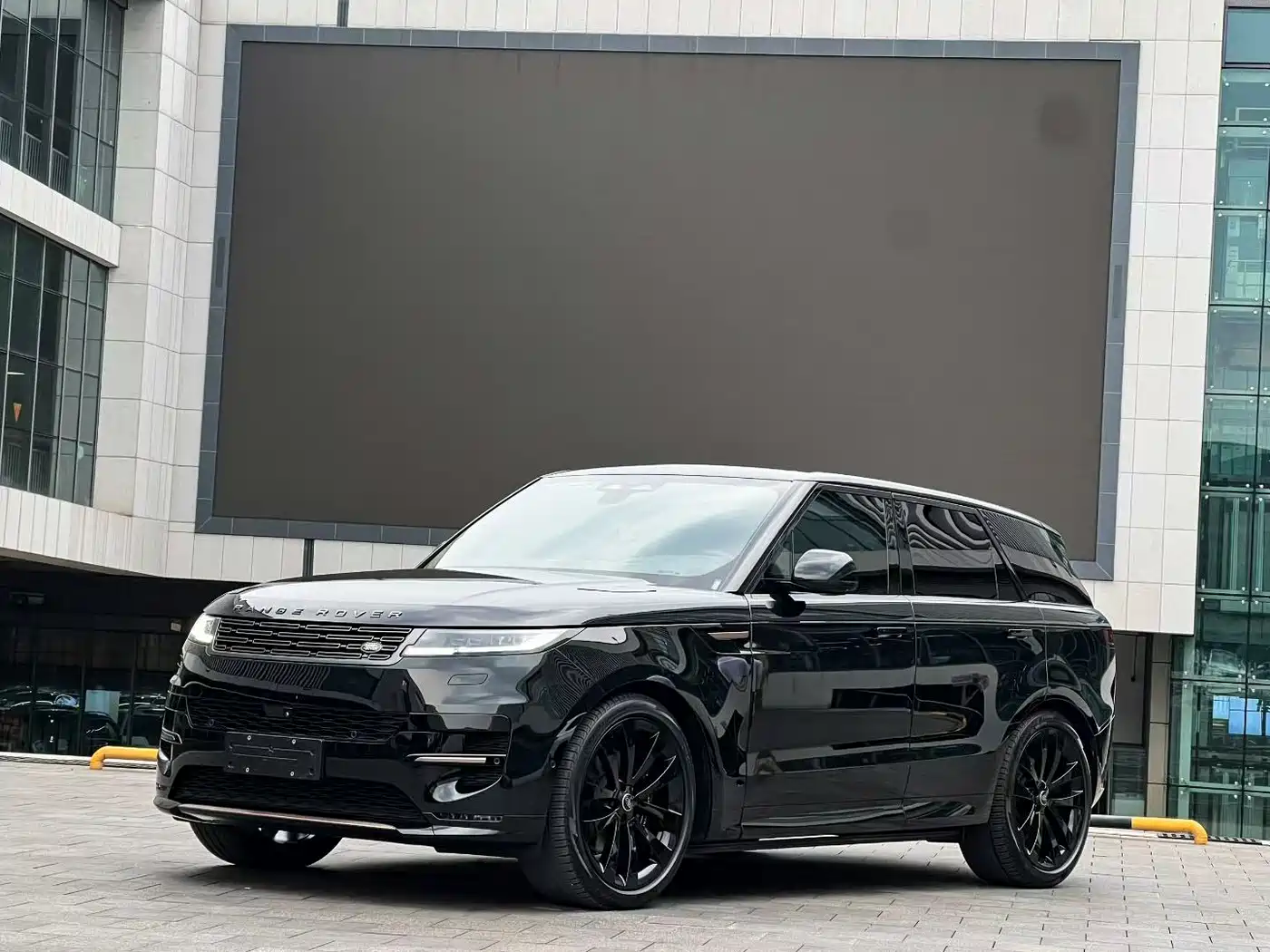 Land Rover Range Rover Sport 2023 400PS Dynamic SE