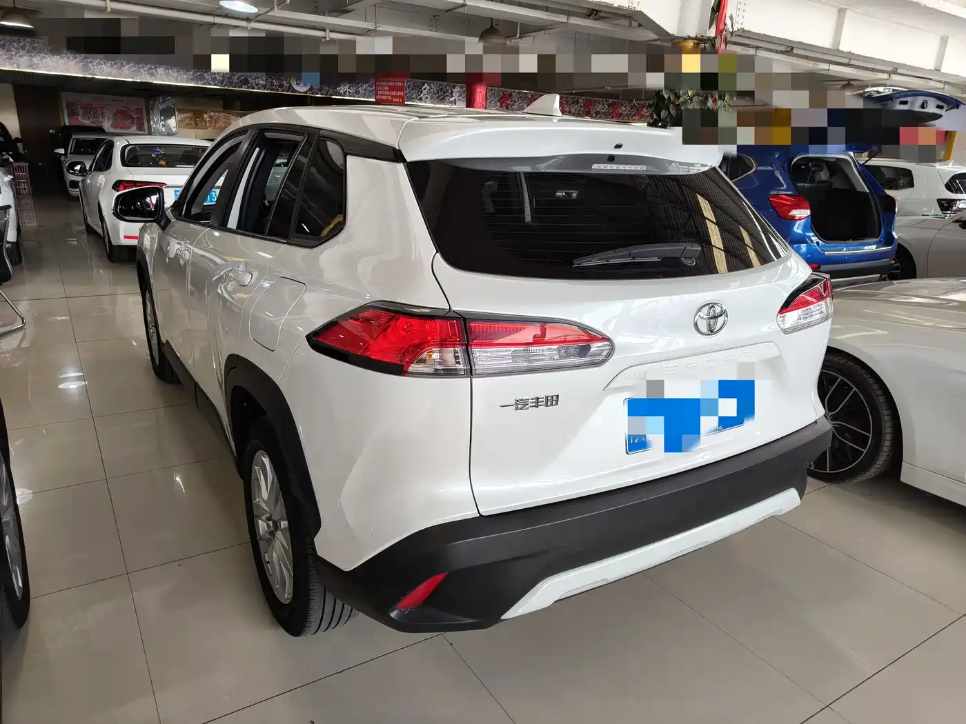 Toyota Corolla Cross 2023 2.0L 20th Anniversary Platinum Edition фото 9