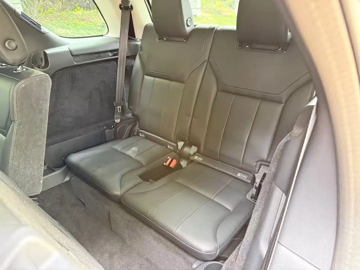 Фото 9 - Land Rover Discovery