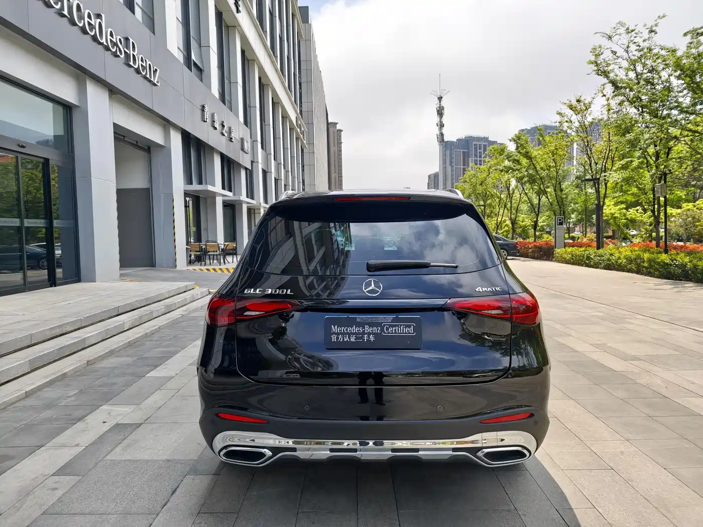 MERCEDES-BENZ GLC