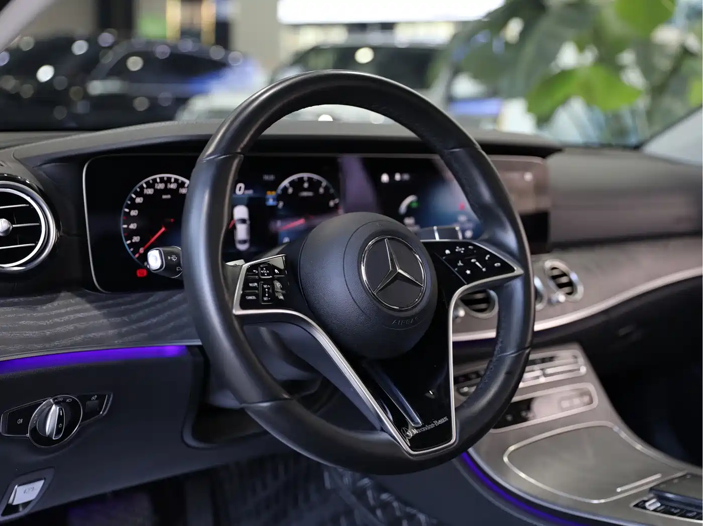 Mercedes-Benz E-Class 2023 E 260 L 4MATIC фото 7