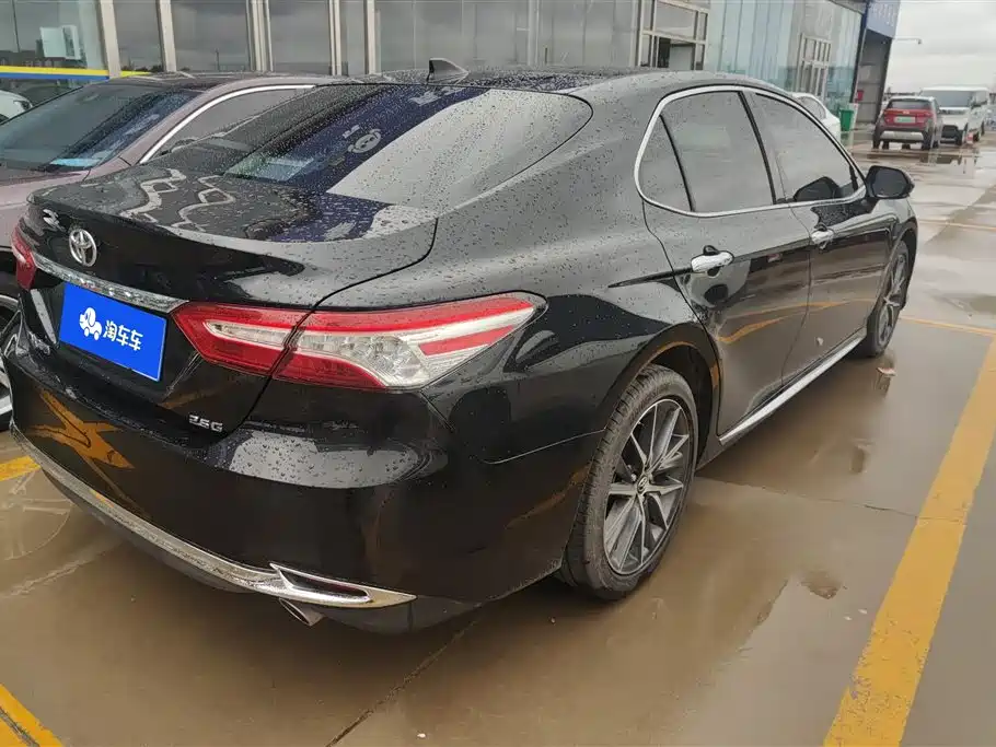Toyota Camry 2021 2.5G Luxury Edition фото 3