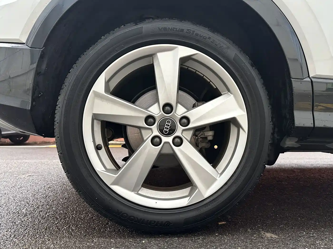 Photo 19 - Audi Q2L