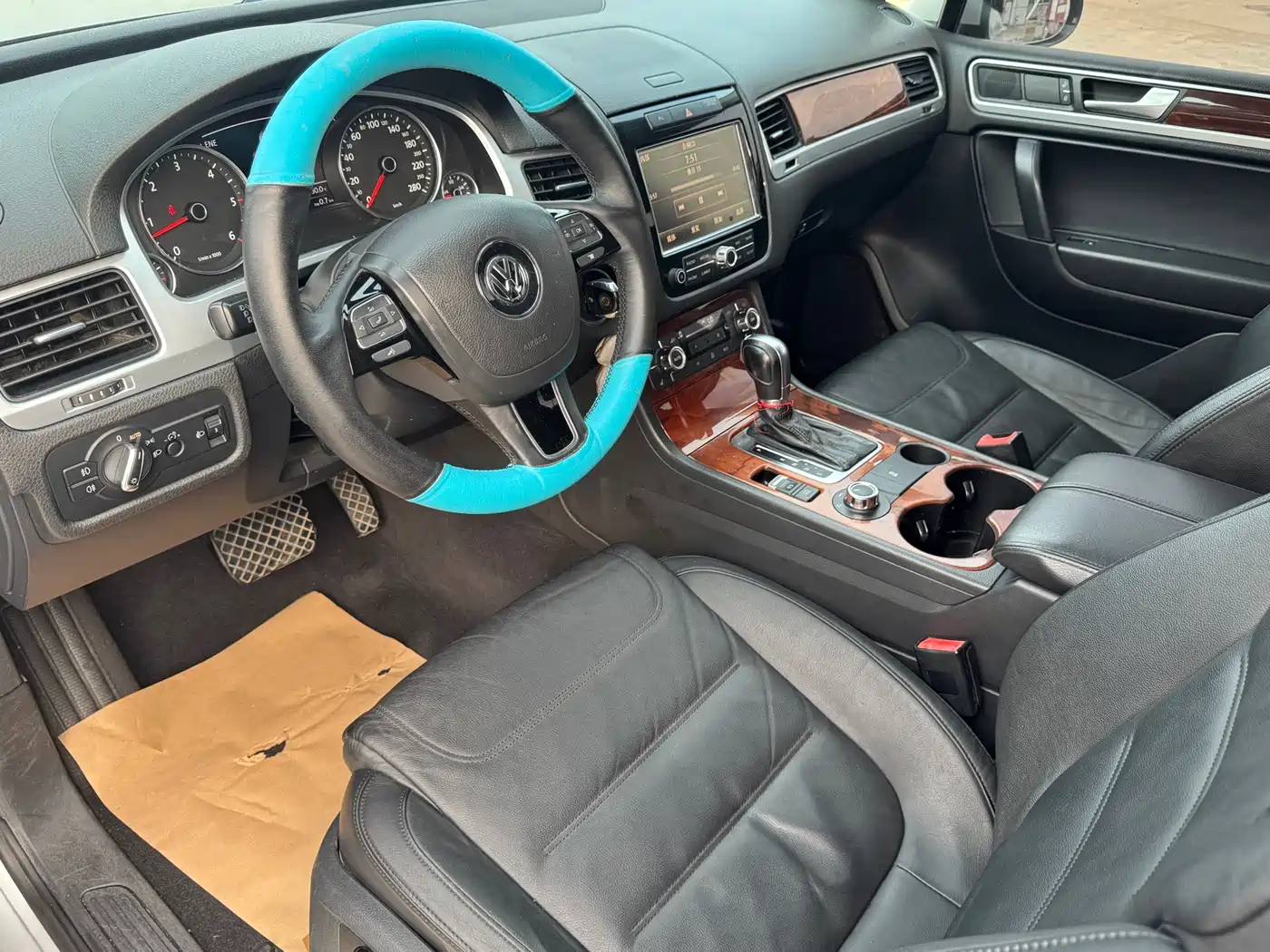 Volkswagen Touareg 2011 3.0TDI Diesel Standard фото 8
