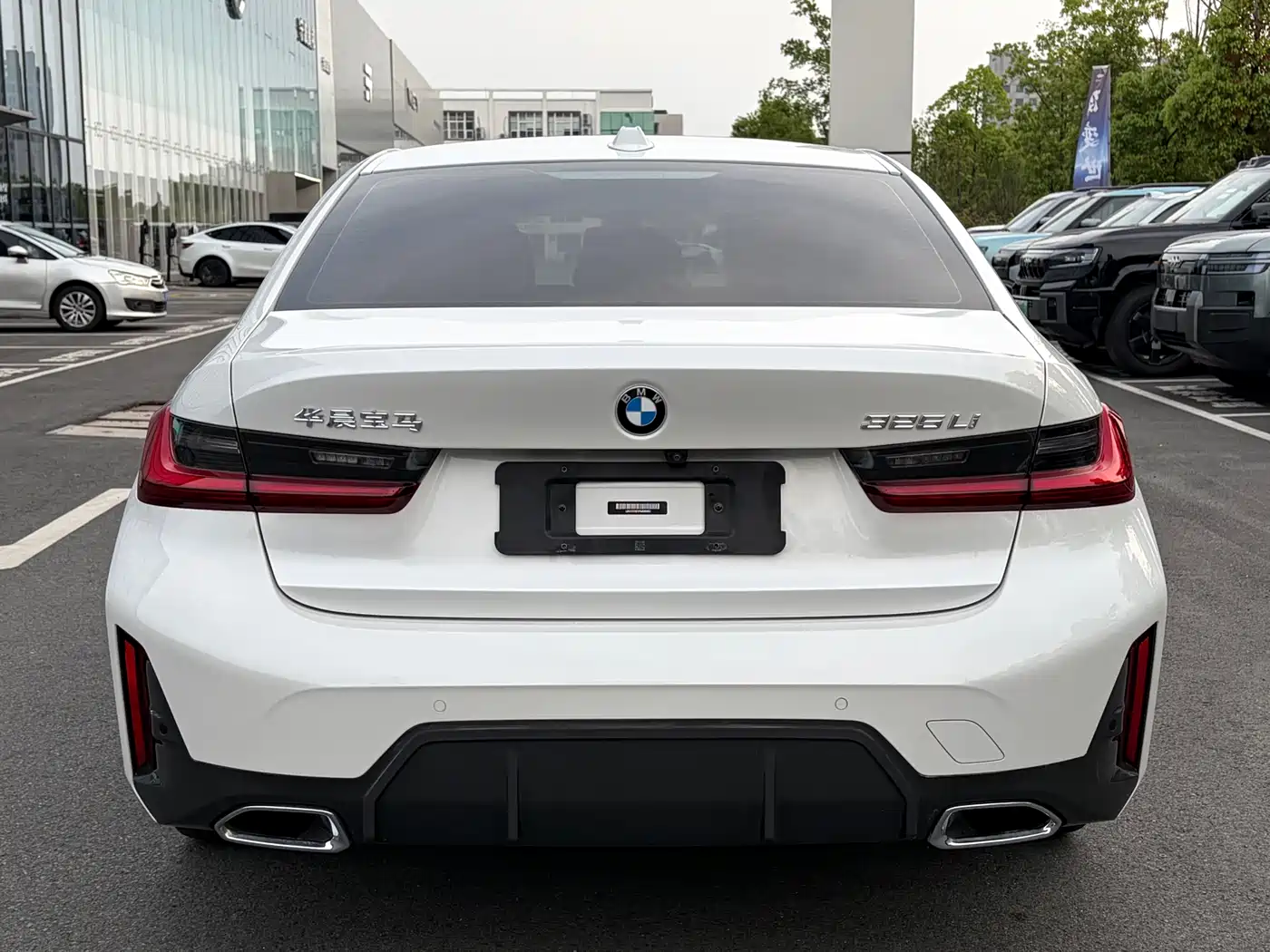 BMW 3 Series 2023 325Li M Sport Package фото 15